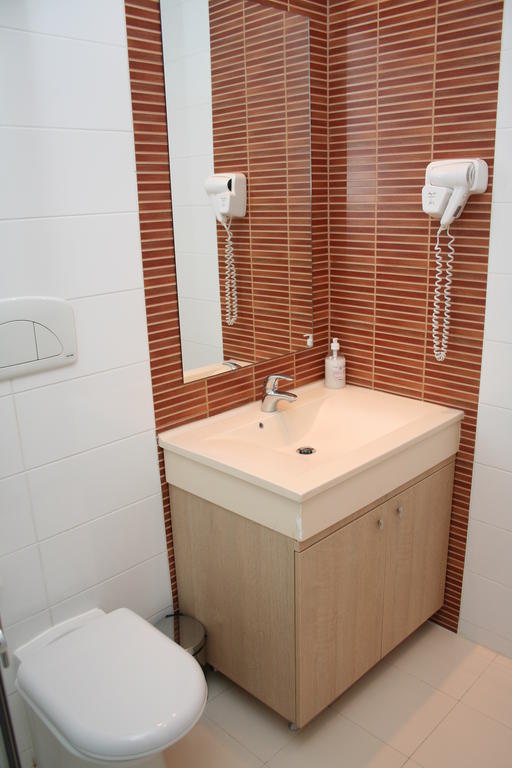 Top Rooms Aparthotel Bükreş Oda fotoğraf