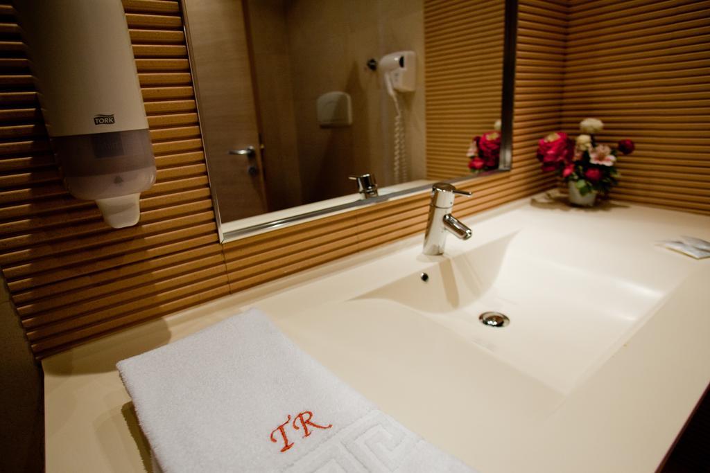 Top Rooms Aparthotel Bükreş Oda fotoğraf