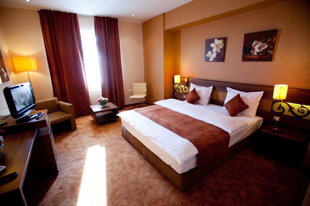 Top Rooms Aparthotel Bükreş Oda fotoğraf